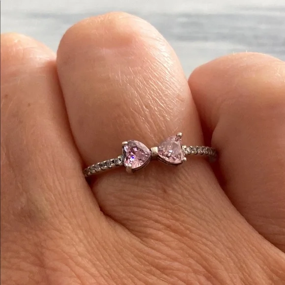 Pandora Sparkling Pink Bow 🎀 Ring - Picture 5 of 5